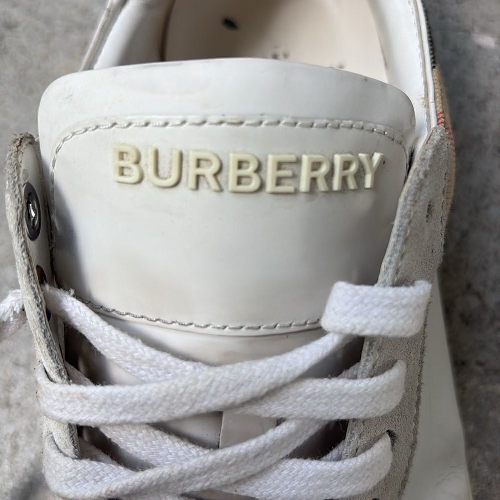 Burberry leather n nova chek sneakers - Picture 9 of 9